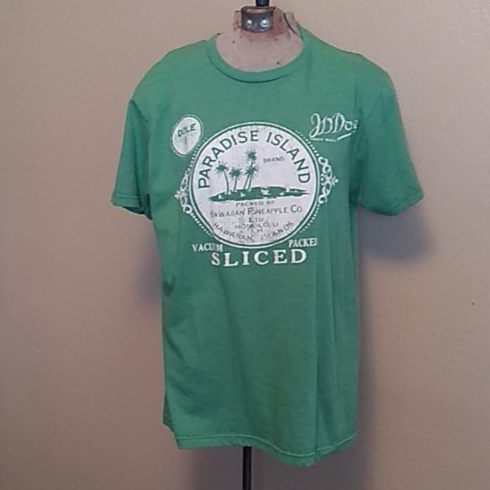 Graphic t-shirt